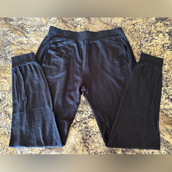 Bleusalt Women’s The Jogger in Black - Picture 5 of 5